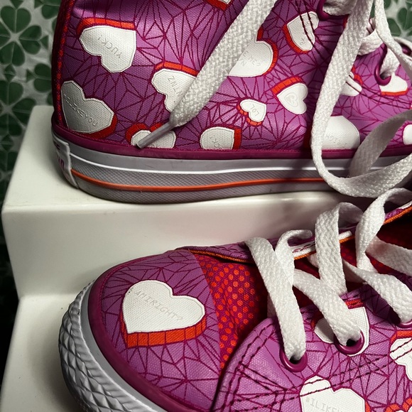 NWOT Girls Converse Chuck Taylor All Star High Topss - Picture 6 of 8